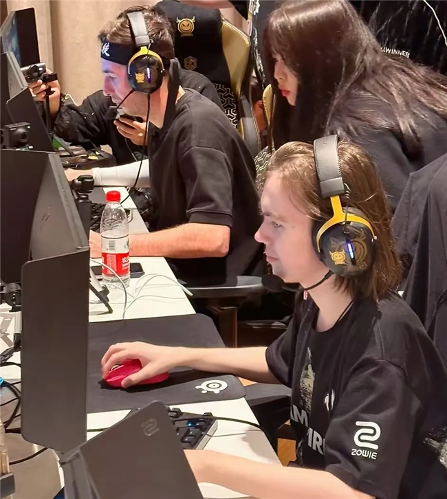 观察射门热 观察射门热