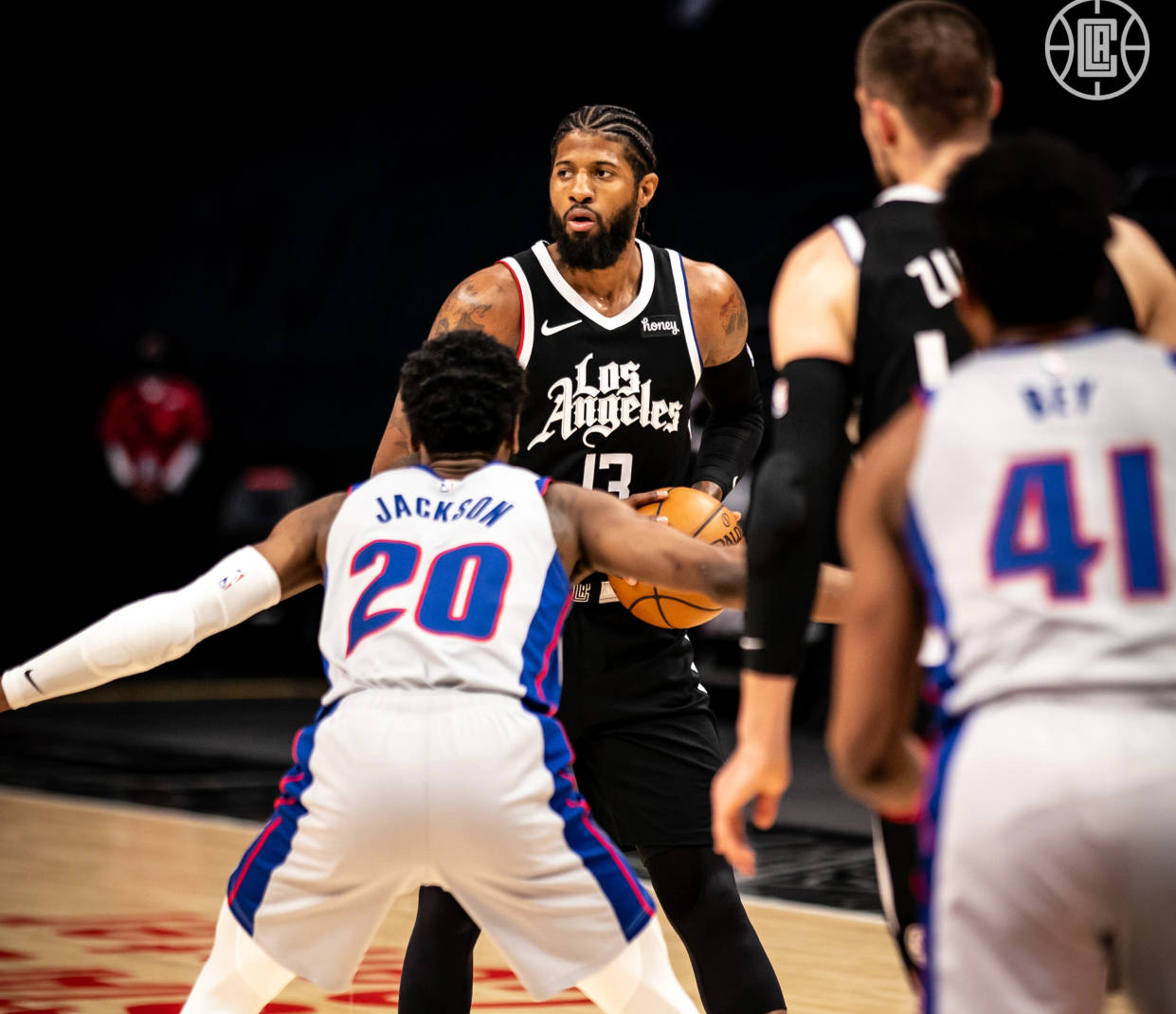 为连续两到 为连续两到