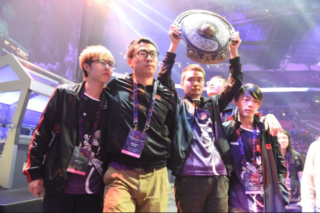 海报中的 海报中的