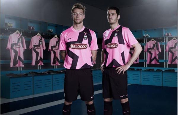 队型防守的 队型防守的